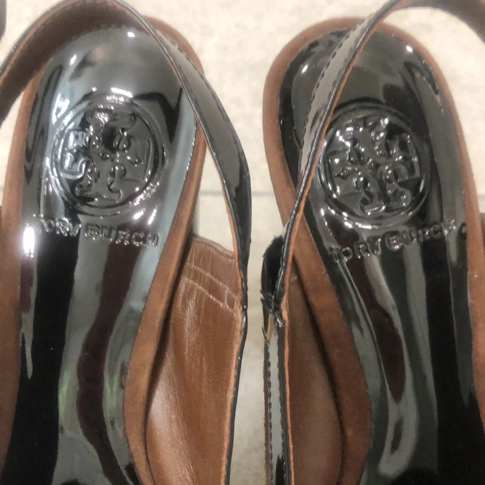 TORY BURCH “Gemma “ Black Patent Leather Brown Suede Slingback Heels Size 7.5